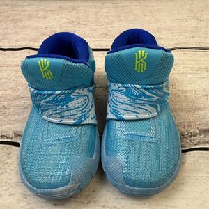 Nike Kyrie 6 "Pool Party" Toddler Sneakers Blue Size 6C Unisex Kids Sporty Hype